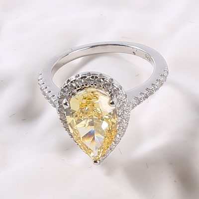 A pera de corte brilhante deu forma aos anéis de prata Sterling Silver Diamond Ring de 2.6g 925 CZ