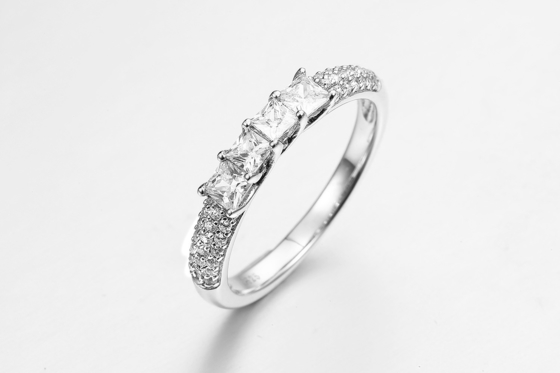 Anéis em pilha 2 Joalharia por atacado Mulheres de luxo Anel Pedra preciosa Cristal Pedra de cor mista Zircão Meninas Anel Comprar Anéis a granel