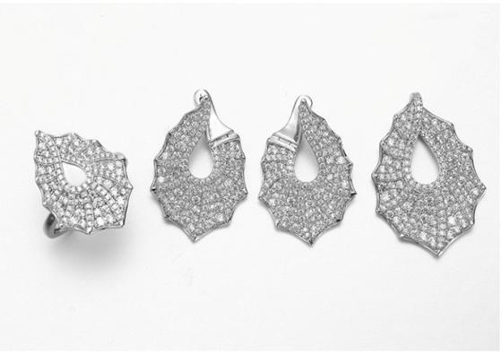 Grupo branco de Sterling Silver Necklace And Earrings da pera 925 do grupo da joia da prata 925 da CZ