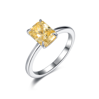 O acoplamento 925 Sterling Silver Diamond Ring Emerald deu forma a 2.78g