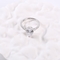 Os aneis de noivado dados forma redondos 2.18g de Swarovski acoplam 925 anéis de prata da CZ
