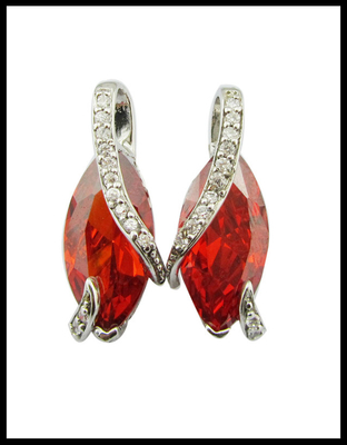 AAA Grade Cubic Zirconia em forma de coração brincos hipoalergênicos para uso casual de festa