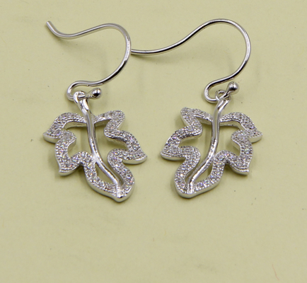 Folhas Dangle Aurélio Sterling Silver Stud Aurélios com Zirconia cúbica de prata esterlina orelhas de gotejamento de prata pura