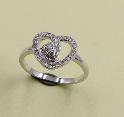 925 Sterling Silver Round Cut Cubic Zirconia Rings para Mulheres Sterling Silver Heart Stackable Rings Silver Cz Rings