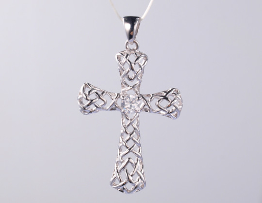 Pendente de cruz de prata de 925 esterlinas com encantos de design religioso para jóias