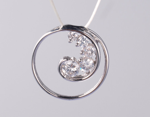 Exquisito Lâmina de Pera Forma Geométrica 925 Prata Esterlina Pendente Religioso Com Pedras de Zircão 925 Prata CZ Pendente