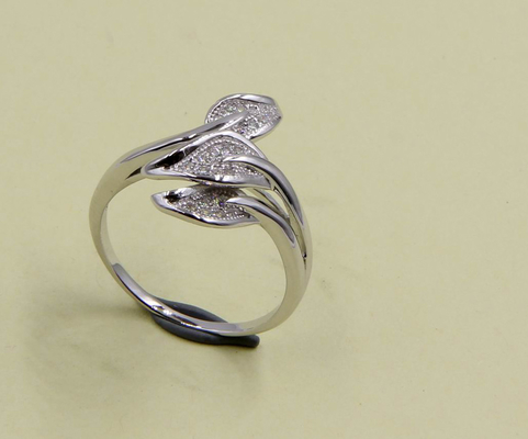 925 Sterling Silver Pave Set Cubic Zirconia Anéis para Mulheres Anéis de noivado em prata folha Anéis de prata folha AAA Pedra
