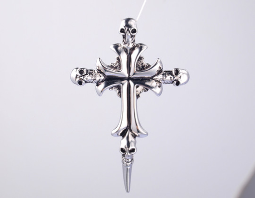 Pendente 925 de prata esterlina com zircão Pendente religioso Crânio Cruzado Pendente com gelo de hip hop de 19' Chain